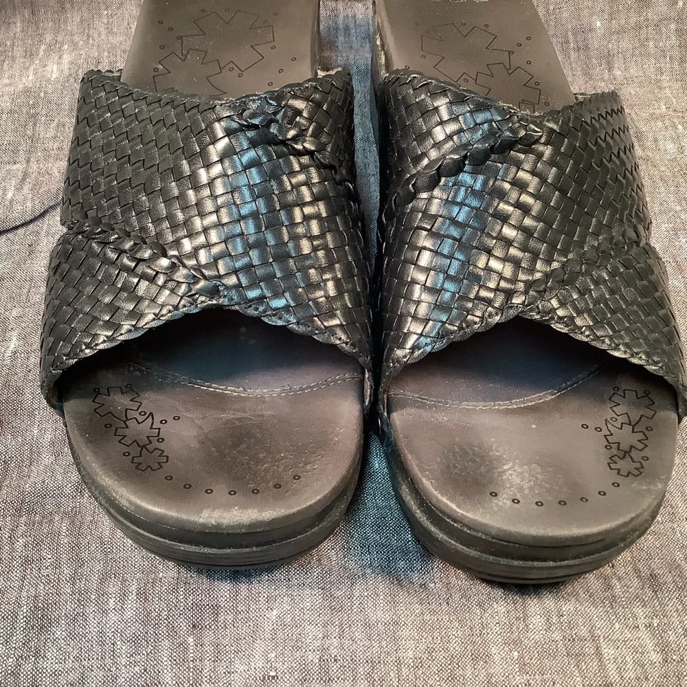 Dansko Black Woven Mules - Picture 4 of 4